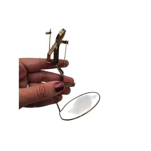 Vintage Handcrafted Welded Stained Glass Ski Skiing Man Mid Century Blue Yellow - Picture 5 of 5